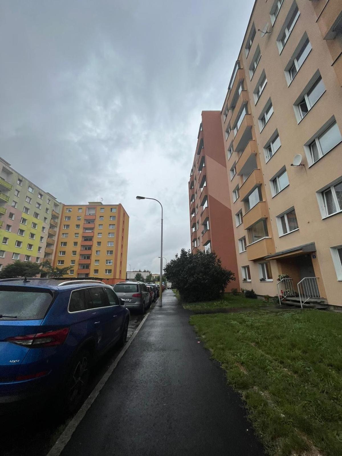Apartmens Kv カルロヴィ・ヴァリ エクステリア 写真